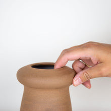 Load image into Gallery viewer, VASE 9
