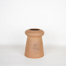 Load image into Gallery viewer, VASE 9
