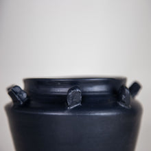 Load image into Gallery viewer, VASE 2
